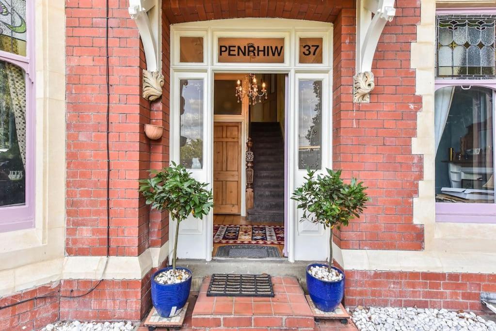 Traditional 3-Bed Property In Pontcanna With Parking Cardiff Exteriér fotografie