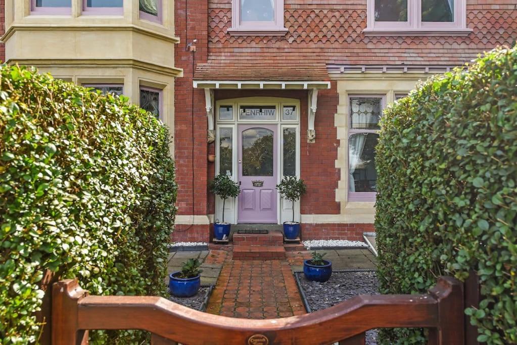 Traditional 3-Bed Property In Pontcanna With Parking Cardiff Exteriér fotografie