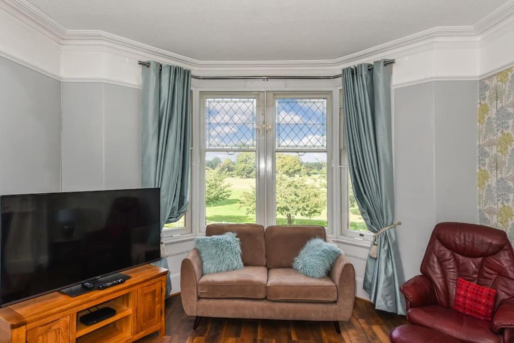 Traditional 3-Bed Property In Pontcanna With Parking Cardiff Exteriér fotografie