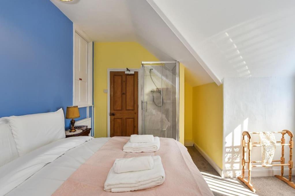 Traditional 3-Bed Property In Pontcanna With Parking Cardiff Exteriér fotografie