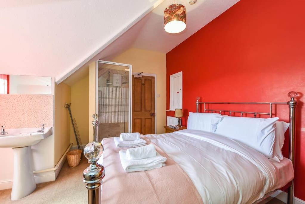 Traditional 3-Bed Property In Pontcanna With Parking Cardiff Exteriér fotografie