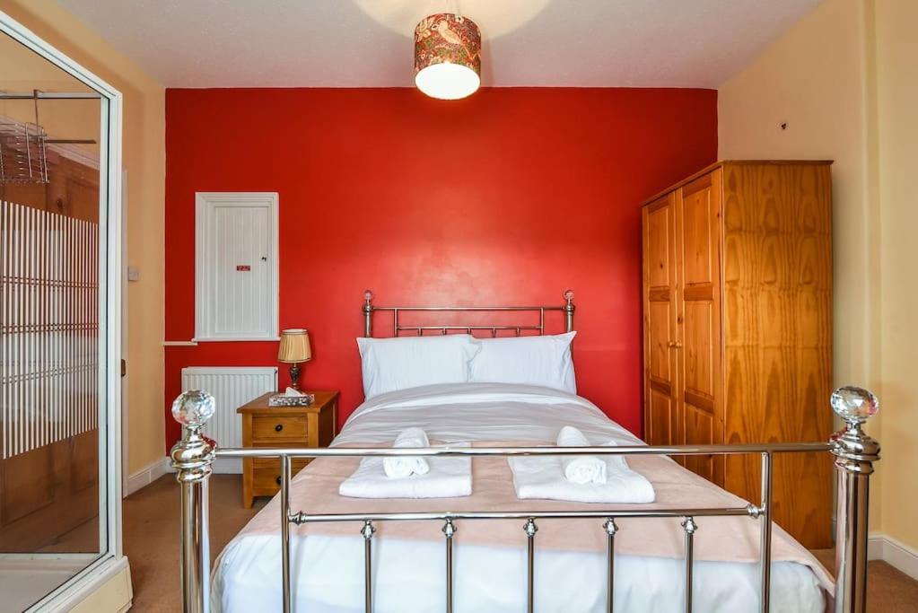 Traditional 3-Bed Property In Pontcanna With Parking Cardiff Exteriér fotografie